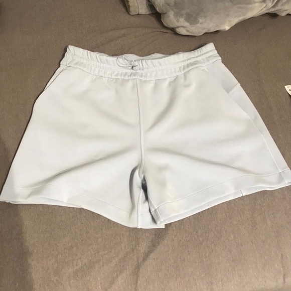 lululemon athletica Pants - NWOT Lululemon Softsreme Shorts
